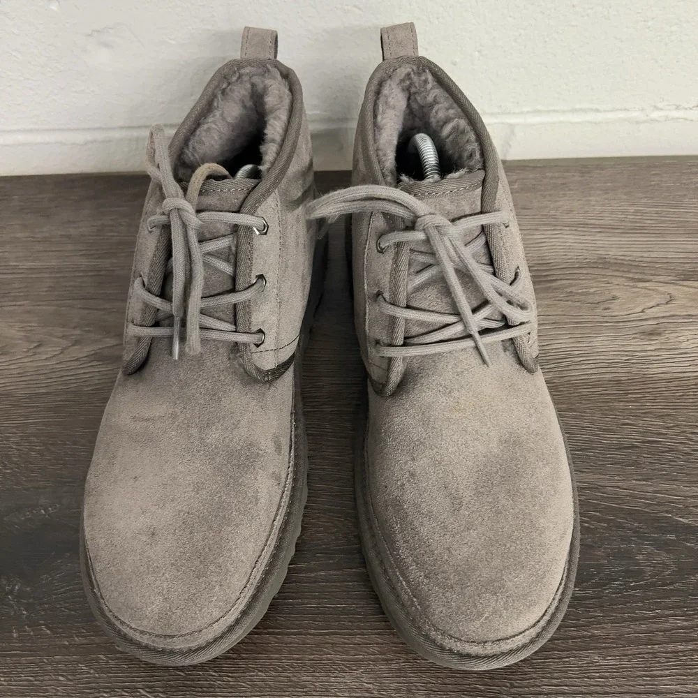 UGG Neumel Gray‎ Suede Chukka Boots Men's Size 11 Sheepskin Lined Casual Shoes